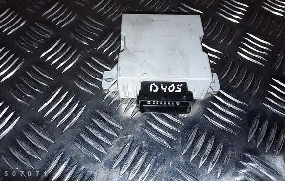 Toyota Avensis T220 Window wiper relay 150696