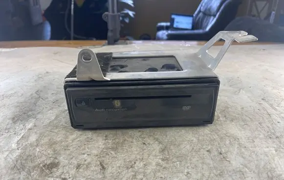 Audi A8 S8 D3 4E Navigation unit CD/DVD player 4E0919977