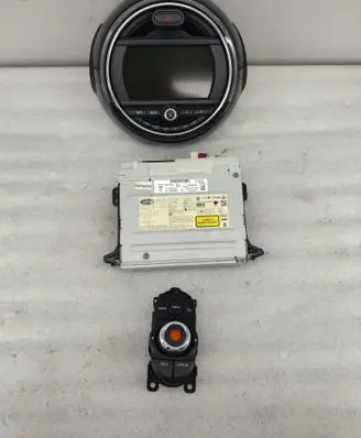 Mini One - Cooper F56 F55 Radio/GPS head unit trim 9365838