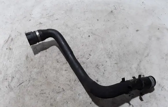Ford Kuga II Engine coolant pipe/hose 8V618260CD