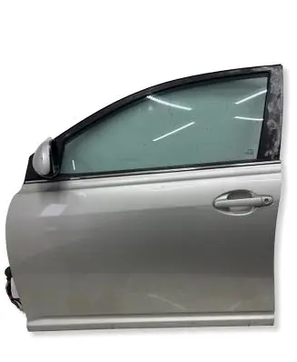 Toyota Avensis T250 Front door 