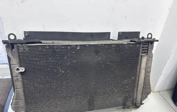 Toyota Avensis T270 Radiator set 