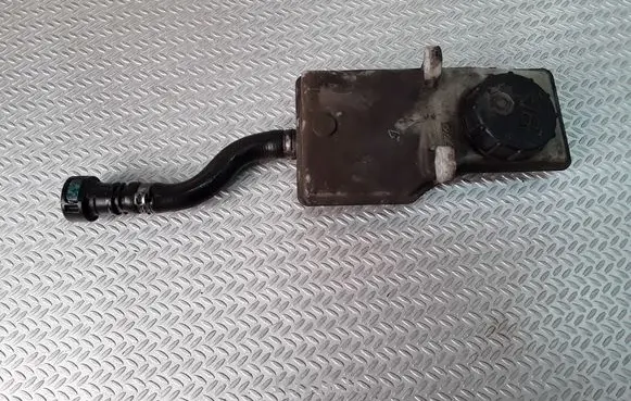 Ford Focus Brake fluid reservoir 03350886381