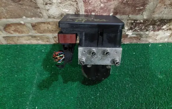 Opel Astra H ABS control unit/module 