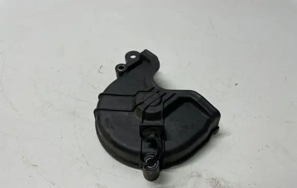 Volkswagen PASSAT B8 other engine part 04C109121E