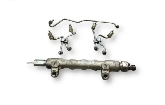 Toyota Avensis T250 Fuel main line pipe