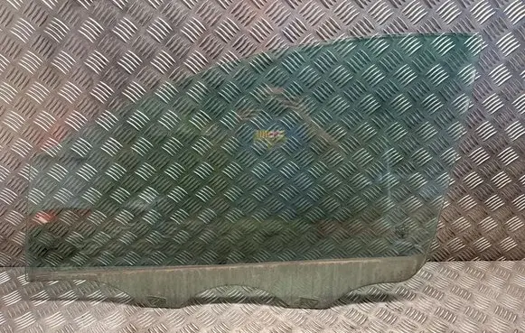 Mercedes-Benz B W246 W242 Front door window glass four-door 43R00049 E000292 DOT24M25AS2