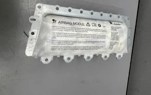 BMW 5 F10 F11 Passenger airbag 39923039901 611012001A 11B1261A0956