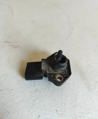 Skoda Octavia Mk1 (1U) Air pressure sensor 038906051 0281002177