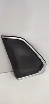 Rear side window