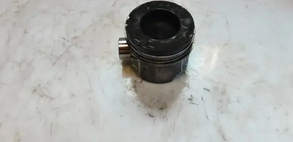 Audi A6 S6 C7 4G Piston 8372N 4R2