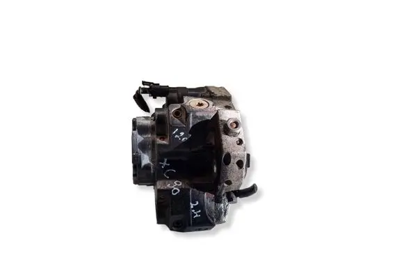 Volvo XC90 Fuel injection high pressure pump 0445010043 8689590