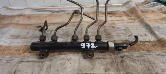 Fuel main line pipe