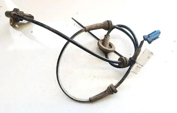 Nissan X-Trail T30 ABS brake wheel speed sensor