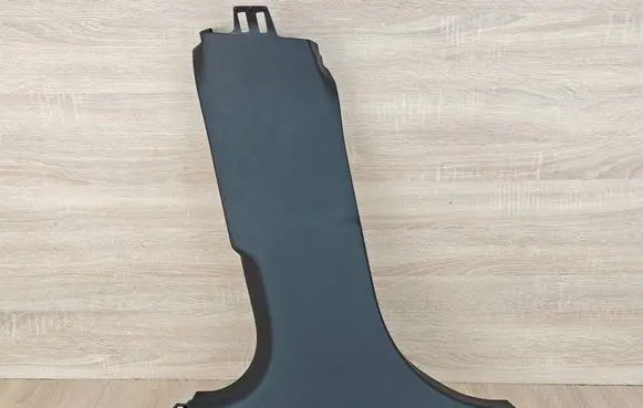 BMW 4 G22 G23 G24 G26 (B) pillar trim (bottom) 7490759