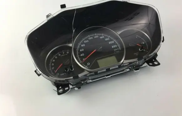 Toyota Yaris Speedometer (instrument cluster) 838000UB10 Z2036
