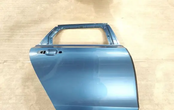 Volvo S90, V90 Rear door