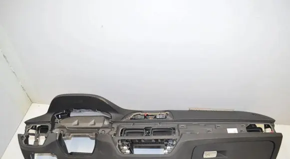 BMW 5 G30 G31 G38 Dashboard 9868753 51459868753 51457942080
