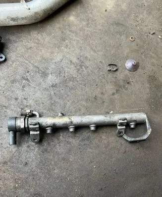Mercedes-Benz ML W164 Fuel main line pipe a6420700495