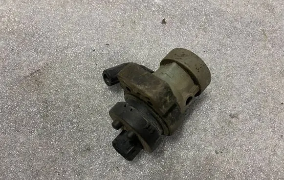 Mercedes-Benz C W203 Turbo solenoid valve 0004701993