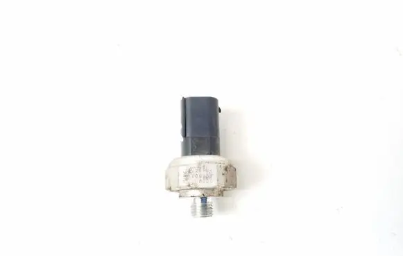 Mercedes-Benz E W212 Air conditioning (A/C) pressure sensor A2110000283