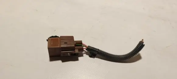 Opel Grandland X Coolant fan relay 9656916680