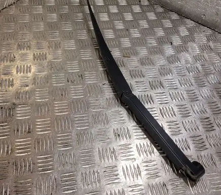 Subaru Legacy Front wiper blade arm 16611