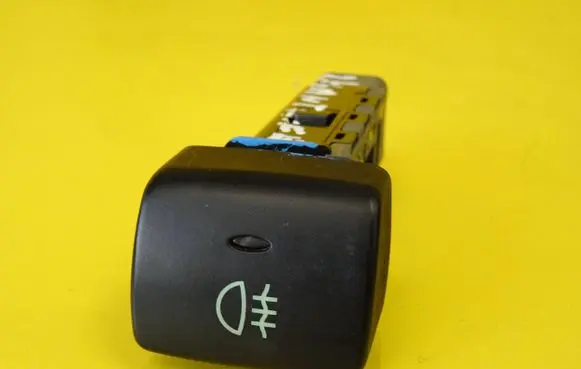 Hyundai Santa Fe Fog light switch 9373026500
