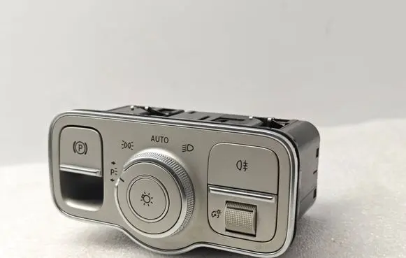 Mercedes-Benz GLE W167 Light switch A1679051201