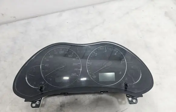 Toyota Avensis T250 Speedometer (instrument cluster) C08380005C00C