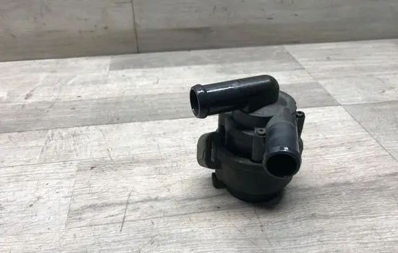 Volvo XC70 Electric auxiliary coolant/water pump