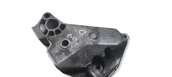 Volkswagen Golf IV Engine mounting bracket 