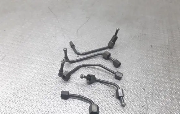 Opel Vectra C Fuel injector supply line/pipe 