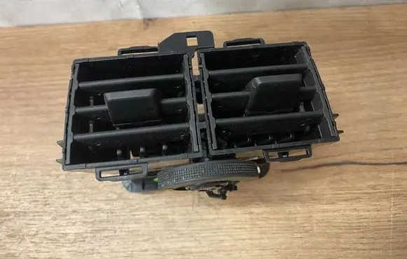 Renault Megane E-Tech Rear air vent grill 