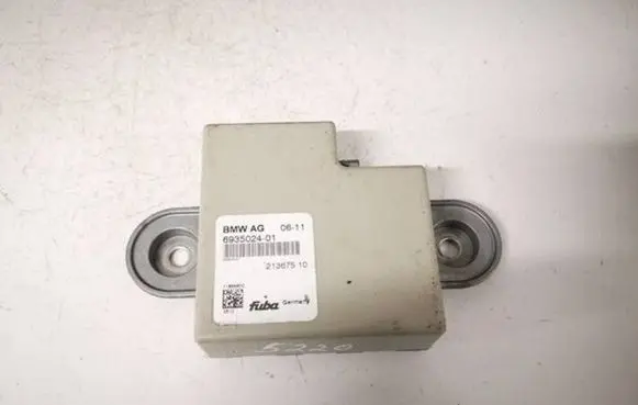 BMW 5 E60 E61 Antenna control unit 693502401 6935024-01