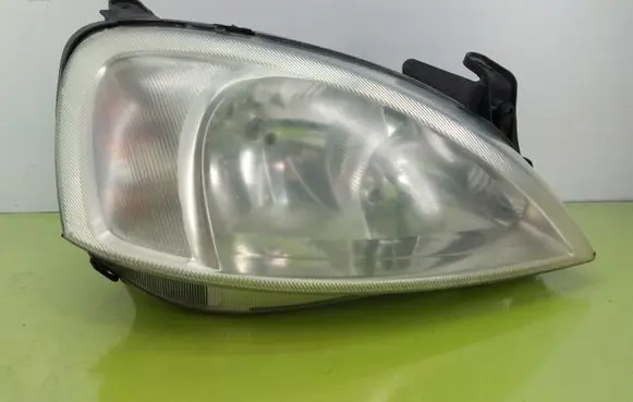 Opel Corsa C Headlight/headlamp 09114330