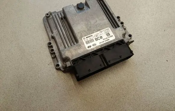 Hyundai Santa Fe Engine control unit/module EDC17C57 391402ABB0 39140