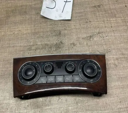 Mercedes-Benz C W203 Climate control unit A2038301785