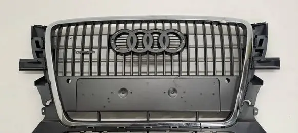 Audi Q5 SQ5 Front bumper upper radiator grill 8R0853651