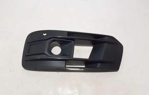 Audi Q7 4M Front bumper lower grill 4M0807681S