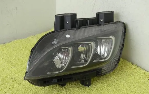 Hyundai Kona I Headlight/headlamp 92101J9600