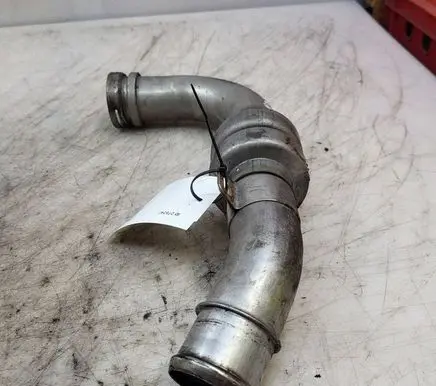 Nissan Note (E11) Intercooler hose/pipe