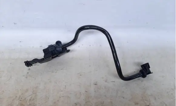 BMW 5 G30 G31 G38 Breather/breather pipe/hose 7636149 8601847