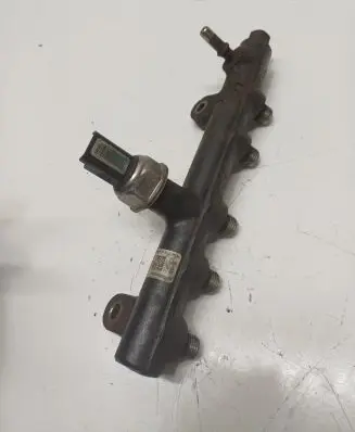 Ford Kuga II Fuel main line pipe 28285170