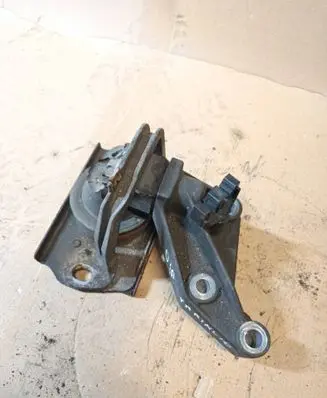 Renault Trafic II (X83) Engine mount bracket