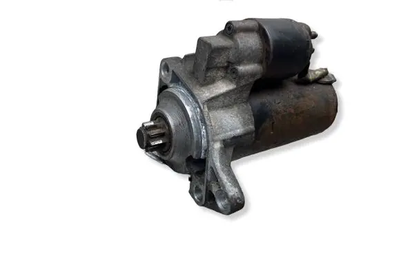 Volkswagen Caddy Starter motor 