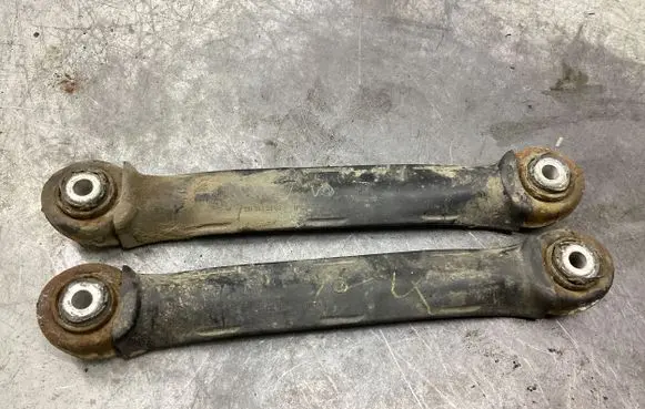 Mercedes-Benz SLK R170 Rear control arm 2013520983