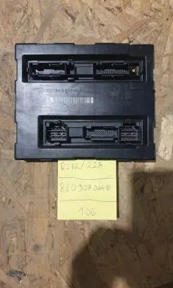Audi A5 8T 8F Comfort/convenience module 8K0907064N