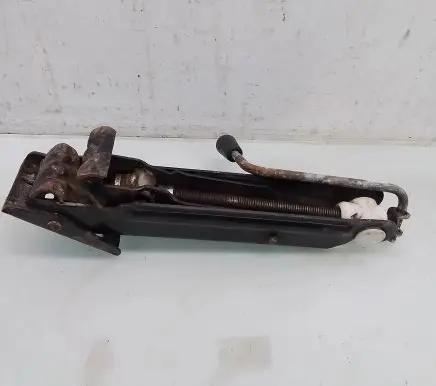 Seat Ibiza III (6L) Lift Jack 6K0011031B