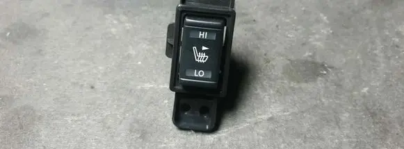 Nissan Leaf I (ZE0) Seat heating switch 689TB3NL0A